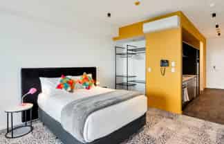 43x Studio Layard Street, Avondale