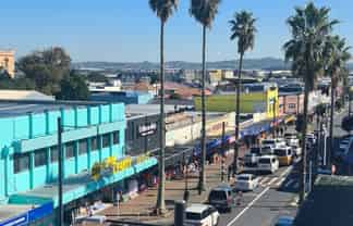 RETAIL SHOP FOR LEASE