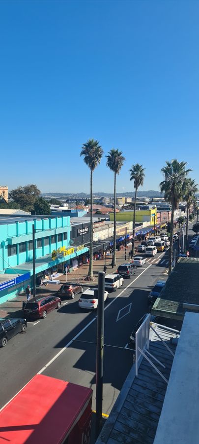 RETAIL SHOP FOR LEASE