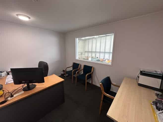 Mount Industrial on Aerodrome