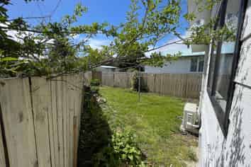 35B Tarata Crescent, Mangere Bridge