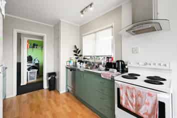 89 Tawa Street, Melville