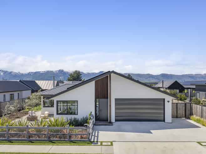 46 Pounamu Avenue, Albert Town