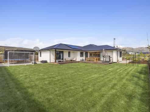 46 Pounamu Avenue, Albert Town