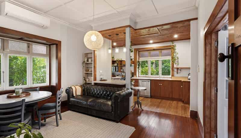 24 Myrtle Street, Hamilton East