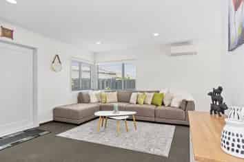 5B Aaron Place, Brookfield
