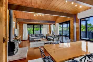 89 East Street, Enderley