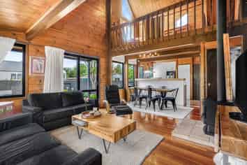 89 East Street, Enderley