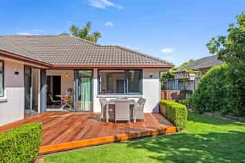 49 Palm Springs Boulevard, Papamoa