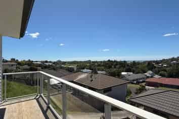 32B Waipuna Grove, Welcome Bay