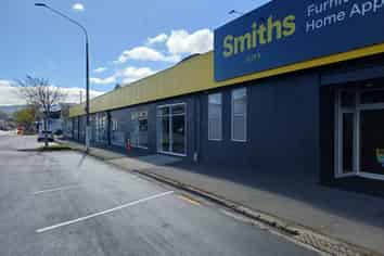 Bulk Retail For Lease