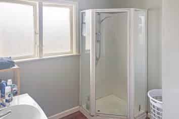 57 Guppy Road, Greenmeadows