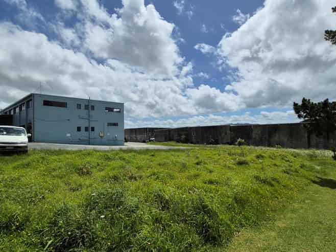 WOODCOCKS INDUSTRIAL 830M² ON 3237M² YARD
