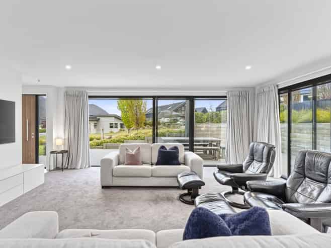 6 Mills Road, Wanaka