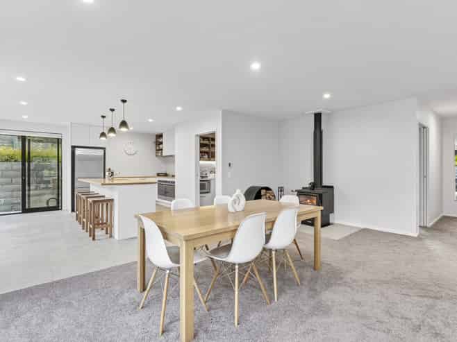 6 Mills Road, Wanaka