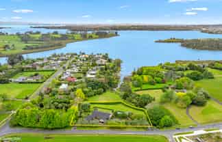 16 Derbyshire Lane, Karaka