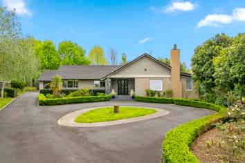 16 Derbyshire Lane, Karaka