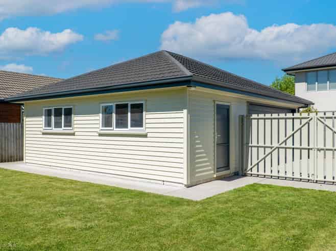 100a Aorangi Road, Bryndwr