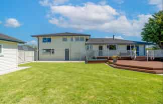 100a Aorangi Road, Bryndwr