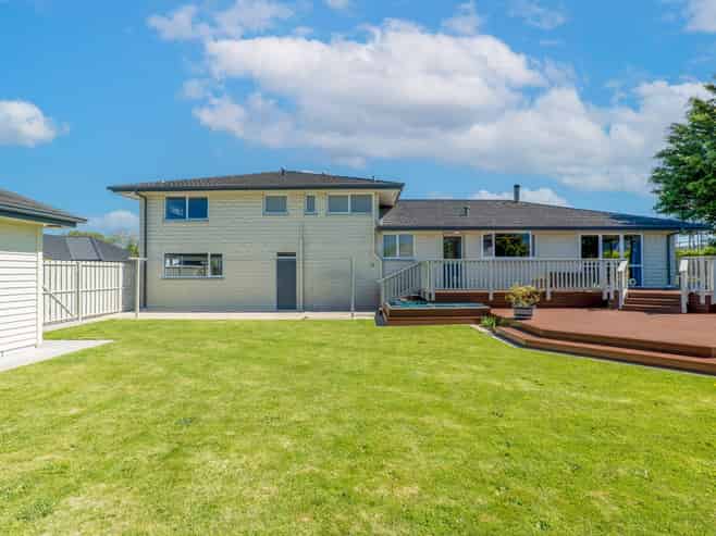 100a Aorangi Road, Bryndwr