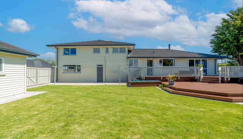 100a Aorangi Road, Bryndwr