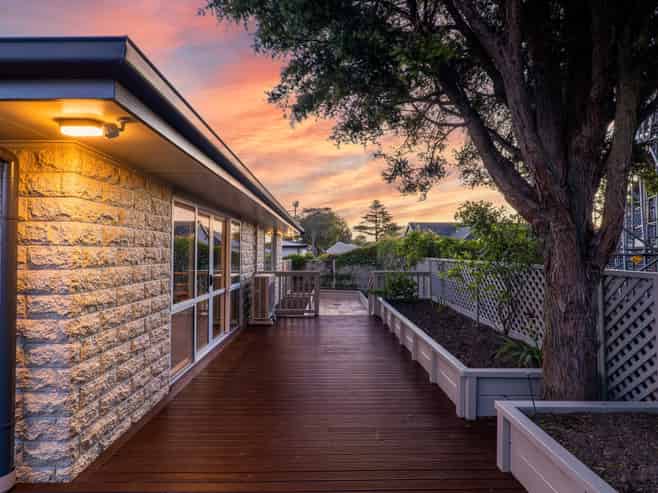 100a Aorangi Road, Bryndwr