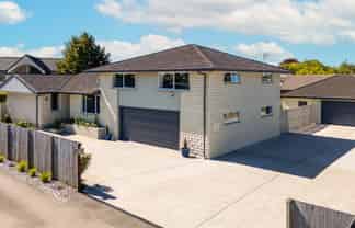 100a Aorangi Road, Bryndwr