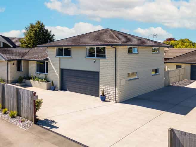 100a Aorangi Road, Bryndwr