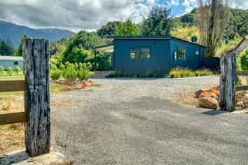  26 Hilton Street, Blackball