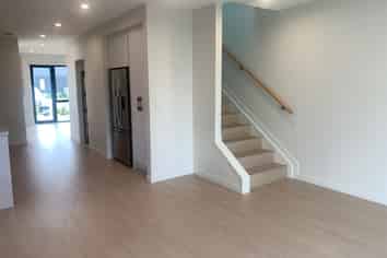 60 NGANUI AVENUE "WAIATA SHORES", Takanini