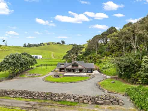 178 Ngahau Bay Road, Helena Bay