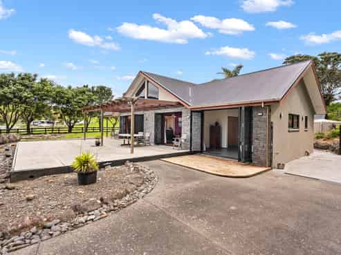 178 Ngahau Bay Road, Helena Bay