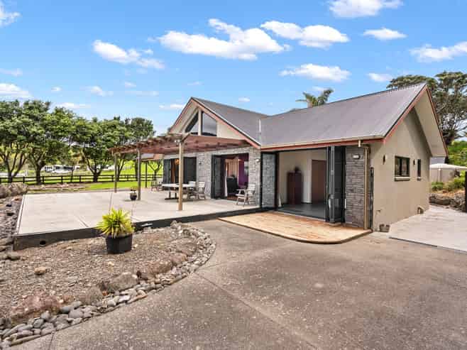 178 Ngahau Bay Road, Helena Bay