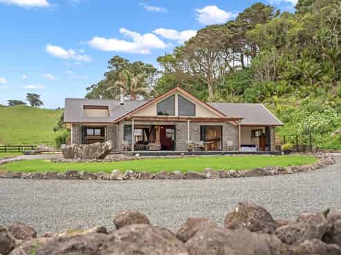 178 Ngahau Bay Road, Helena Bay