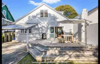 2/18 Reid Road, New Lynn