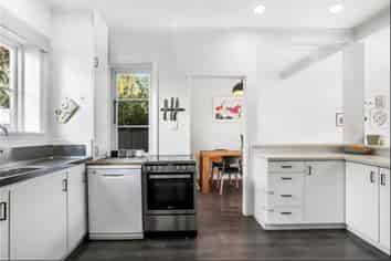 2/18 Reid Road, New Lynn