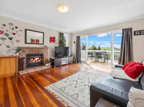 18 Cherry Road, Bucklands Beach