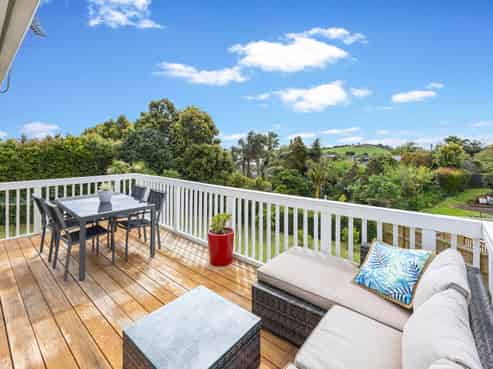 18 Cherry Road, Bucklands Beach