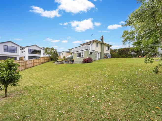 18 Cherry Road, Bucklands Beach