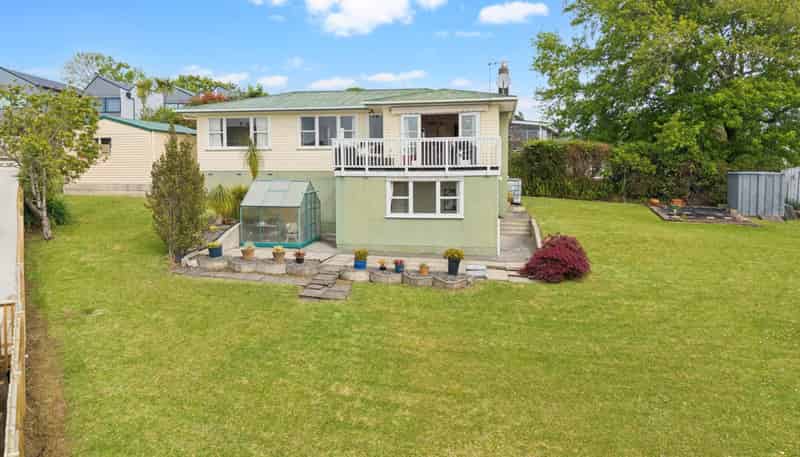 18 Cherry Road, Bucklands Beach