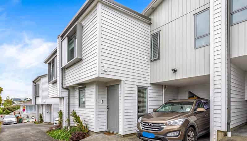 48B Lyttelton Avenue, Forrest Hill