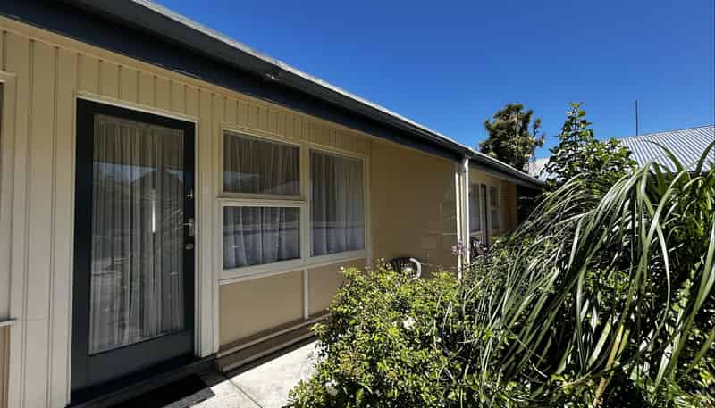 4/13 Darvel Street, Riccarton