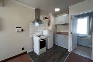 4/13 Darvel Street, Riccarton