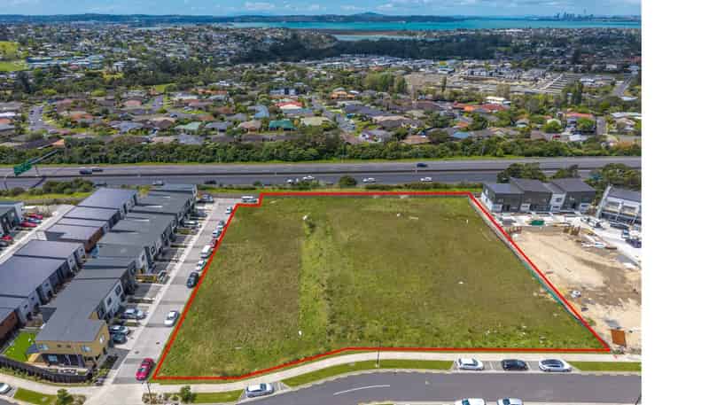 2 Tieke Lane, Massey