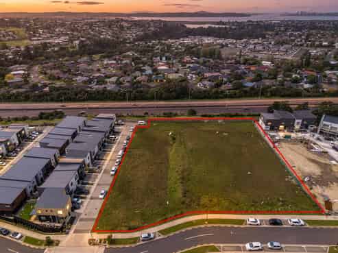 2 Tieke Lane, Massey