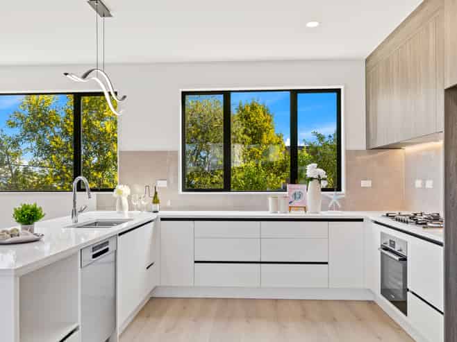 68 Sunnynook Road, Sunnynook