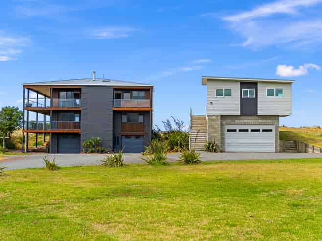 1863 Pataua North Road, Pataua North