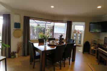 86 Barrett Road, Whalers Gate