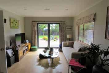 86 Barrett Road, Whalers Gate