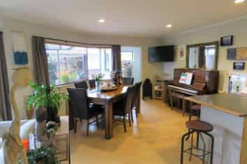 86 Barrett Road, Whalers Gate